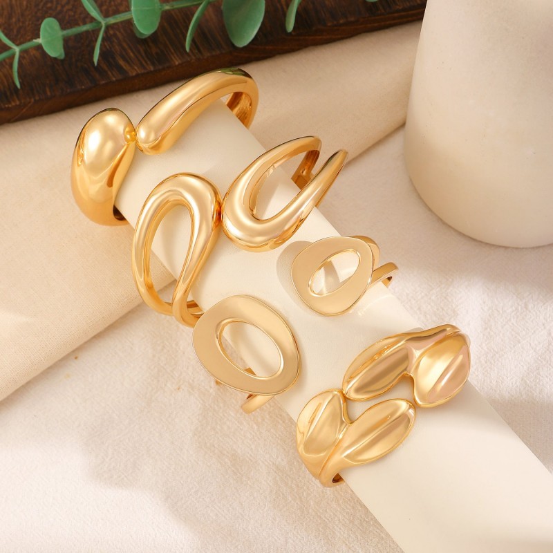suit Golden Glow Irregular Bracelet