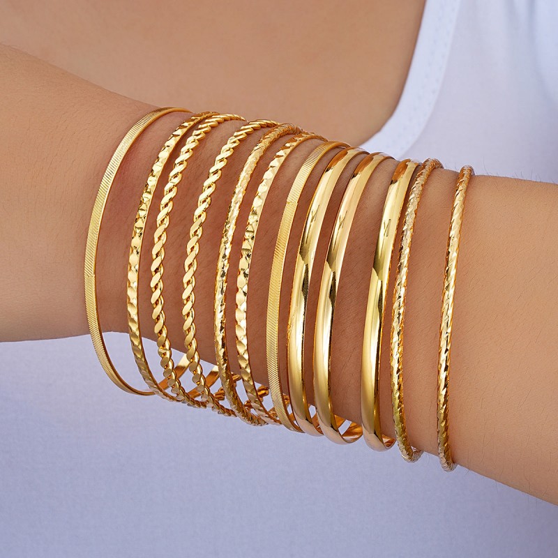 Retro exaggerated stacking wide bracelet set