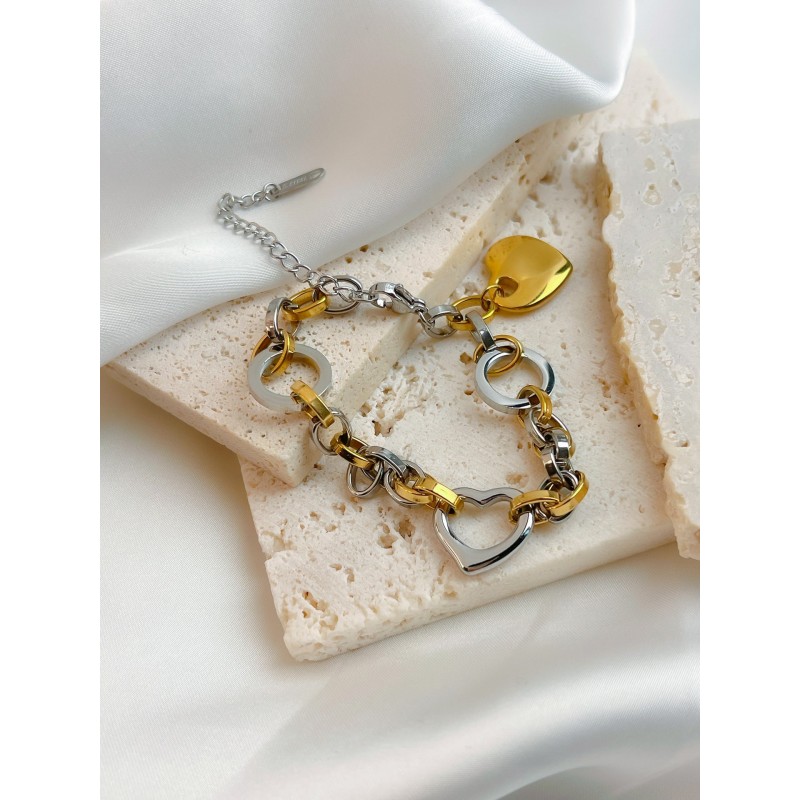 Titanium steel gold-plated two-color hollow peach heart chain